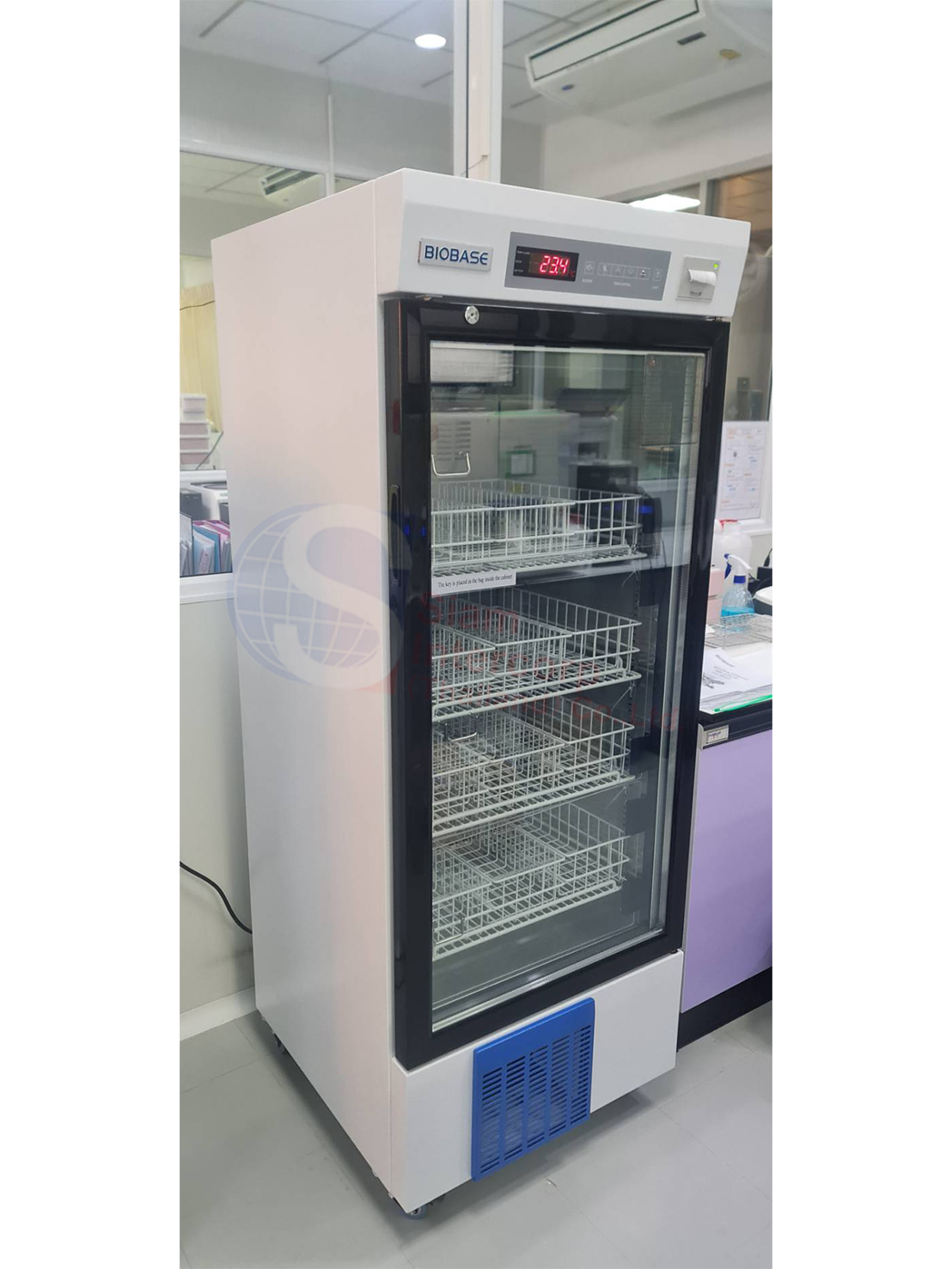 ติดตั้งตู้เย็นเก็บเลือด (Blood Bank Refrigerator BBR Series)  ยี่ห้อ BIOBASE (OW80)