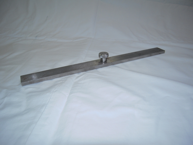 อุปกรณ์ทาบตัดชิ้นงานตัวอย่างของฟิล์มสำหรับการทดสอบแรงดึง (Hand Template Cutter - Tensile) ยี่ห้อ Oakland
