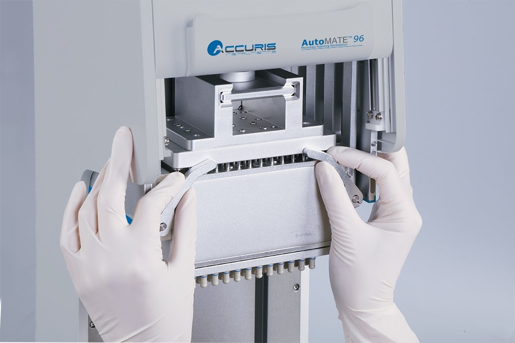 เครื่องดูดจ่ายสารละลายไมโครเพลทอัตโนมัติแบบ 96 ช่อง (AutoMATE™ 96 Microplate Pipetting Workstation) ยี่ห้อ Accuris เครื่องดูดจ่ายสารละลายไมโครเพลทอัตโนมัติแบบ 96 ช่อง (AutoMATE™ 96 Microplate Pipetting Workstation) ยี่ห้อ Accuris