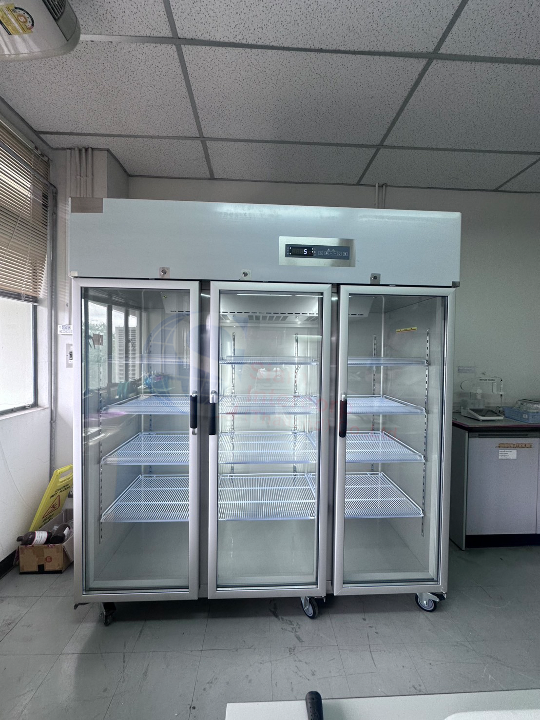 ตู้แช่แข็งการแพทย์ (Laboratory Refrigerator) ยี่ห้อ BIOBASE รุ่น BPR-5V1500 (OW89)