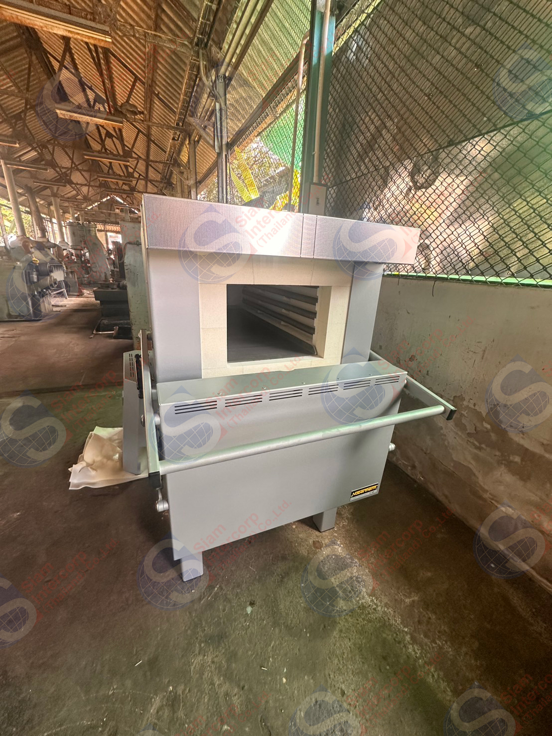 ติดตั้งเตาเผาอุณหภูมิสูงสำหรับหลอม ชุบแข็ง และประสาน (Chamber Furnaces for Annealing, Hardening and Brazing) ยี่ห้อ Nabertherm รุ่น N/H และ N/HR (N 87H/C540) (OW98) ติดตั้งเตาเผาอุณหภูมิสูงสำหรับหลอม ชุบแข็ง และประสาน (Chamber Furnaces for Annealing, Hardening and Brazing) ยี่ห้อ Nabertherm รุ่น N/H และ N/HR (N 87H/C540) (OW98)
