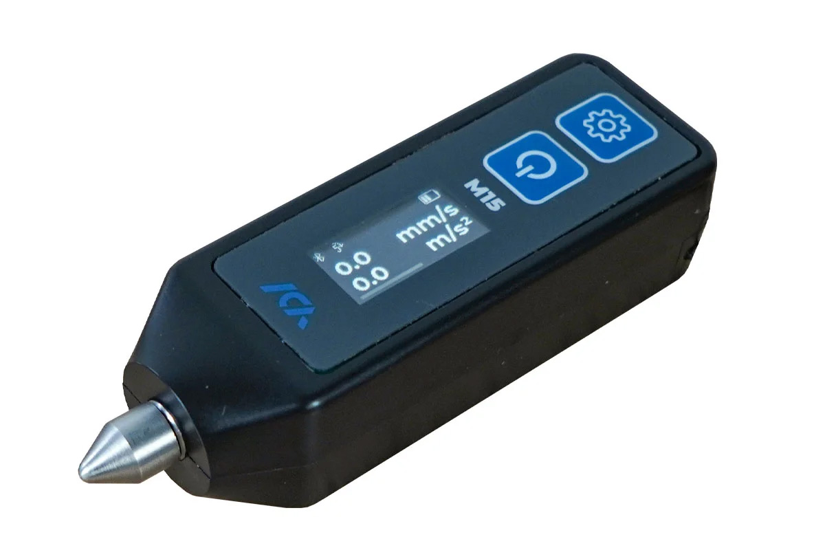 เครื่องวัดการสั่นสะเทือนแบบพกพา (Portable vibrometer) ยี่ห้อ Adelix รุ่น ADL-M15 (SIT879)