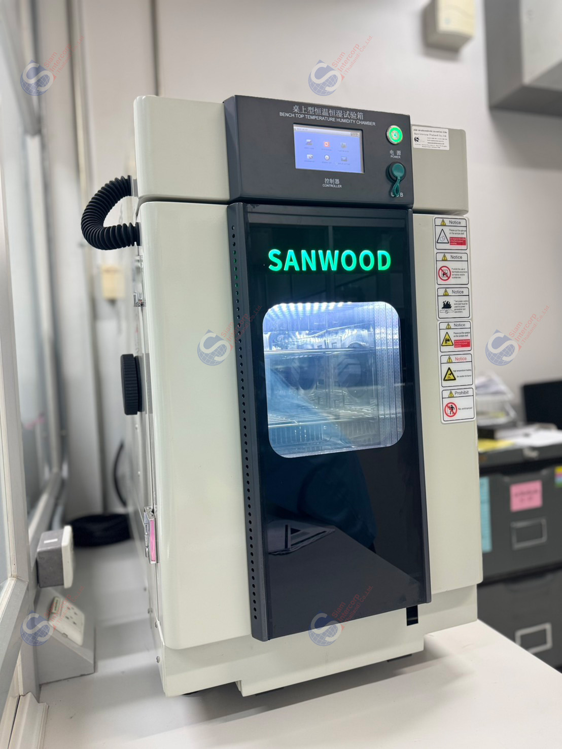 ตู้ควบคุมอุณหภูมิและความชื้นแบบตั้งโต๊ะ (Bench-Top Type Temperature Humidity Chamber) ยี่ห้อ Sanwood รุ่น SMC-22-CC (OW135)